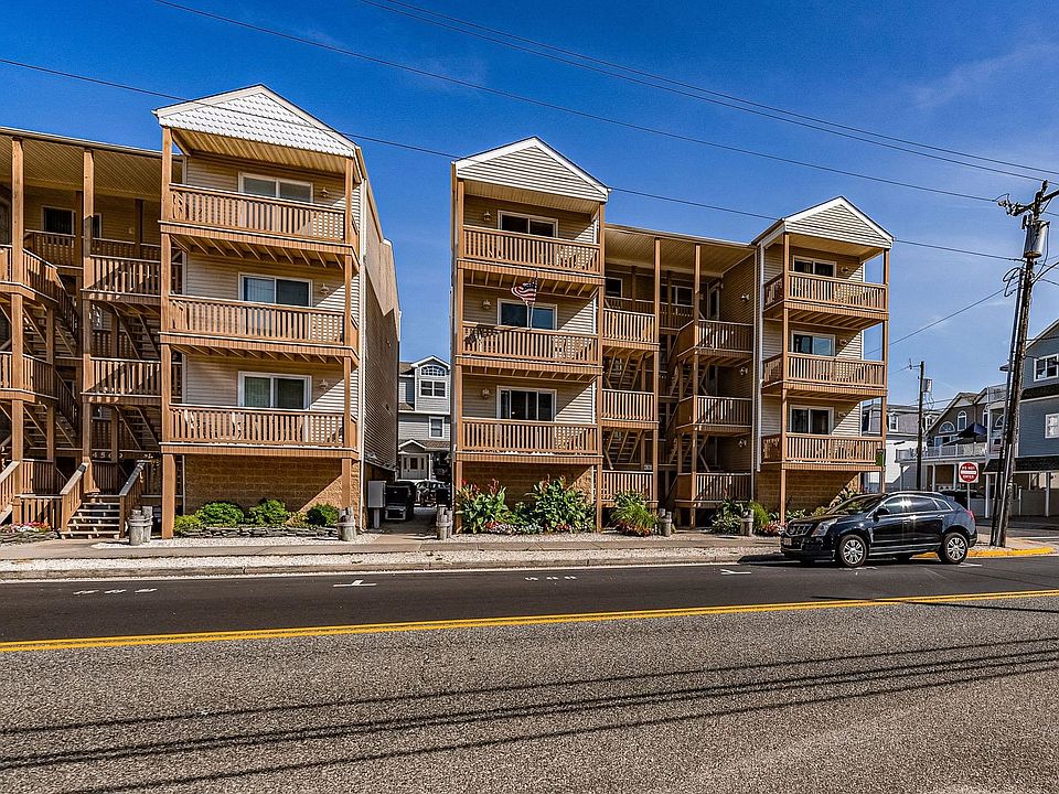 1st image of 4515 Landis Ave #3N