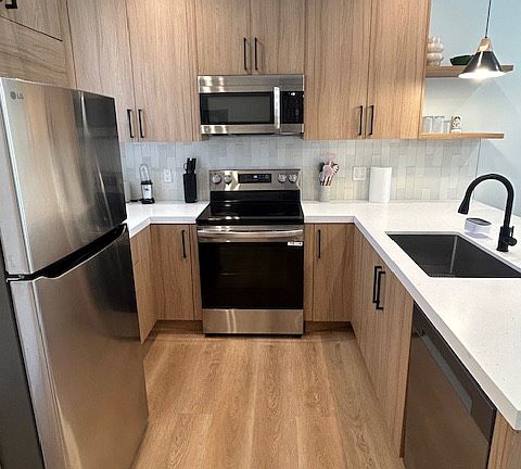 5th image of 51480 Desert Club Dr #207