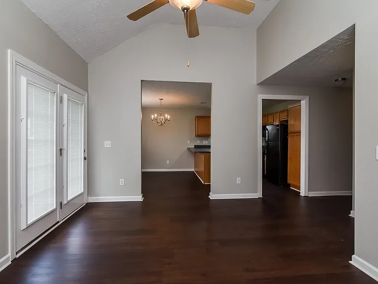 1548 Destiny Dr — Photo 3