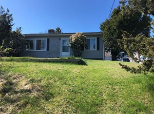 1219 Poquonnock Rd, Groton, CT 06340