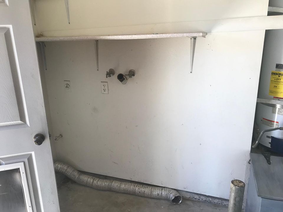 Washer & dryer hook ups