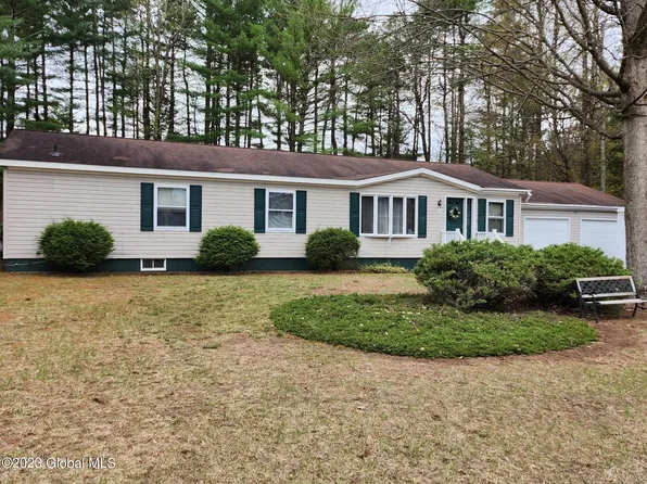 26 Kimberly Ln, Fort Edward, NY 12831