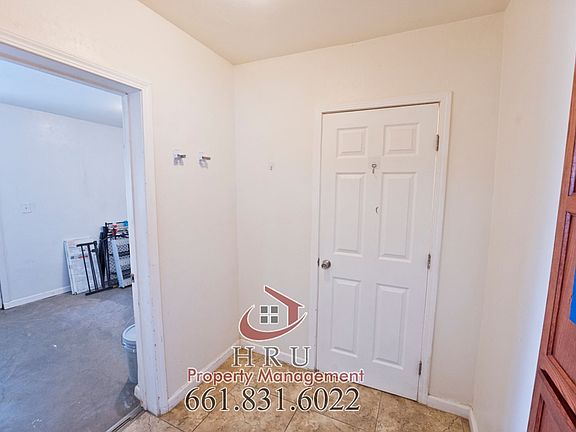 2nd image of 6001 Zephyr Ln
