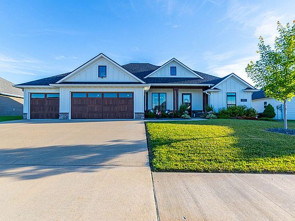 2nd image of 4904 Longbow Dr