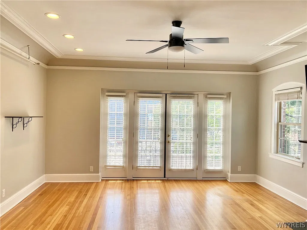 Studio, 1.0 bath, 700 sqft, $1,250 — Photo 4