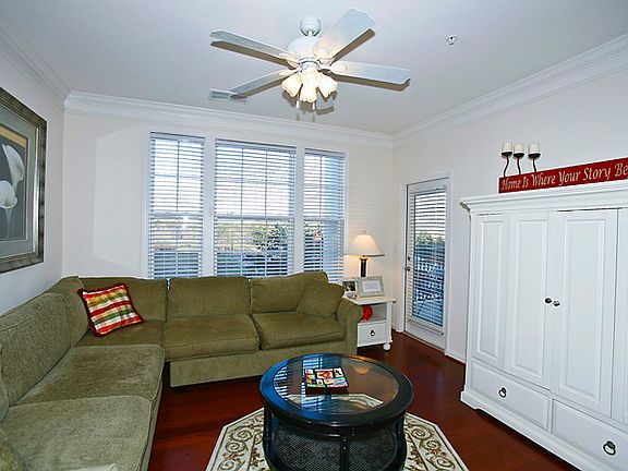 2nd image of 23 Arch Pl Unit 378