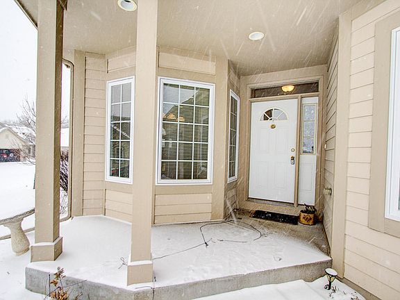 2nd image of 326 Woodford Dr