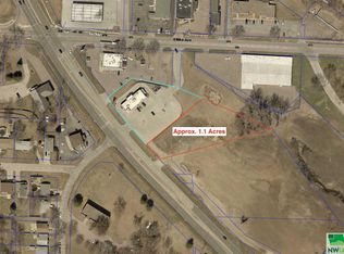 4311 Gordon Dr, Sioux City, IA 51106