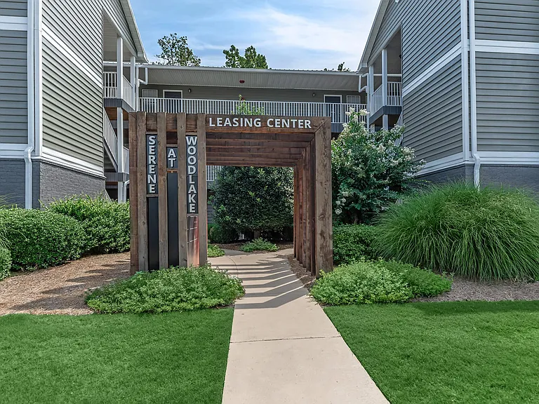 Serene at Woodlake — Photo 15