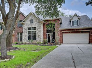 8810 Pecan Springs Dr, Houston, TX 77040