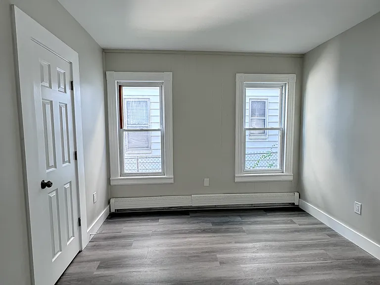 1520 Pembroke St — Photo 6