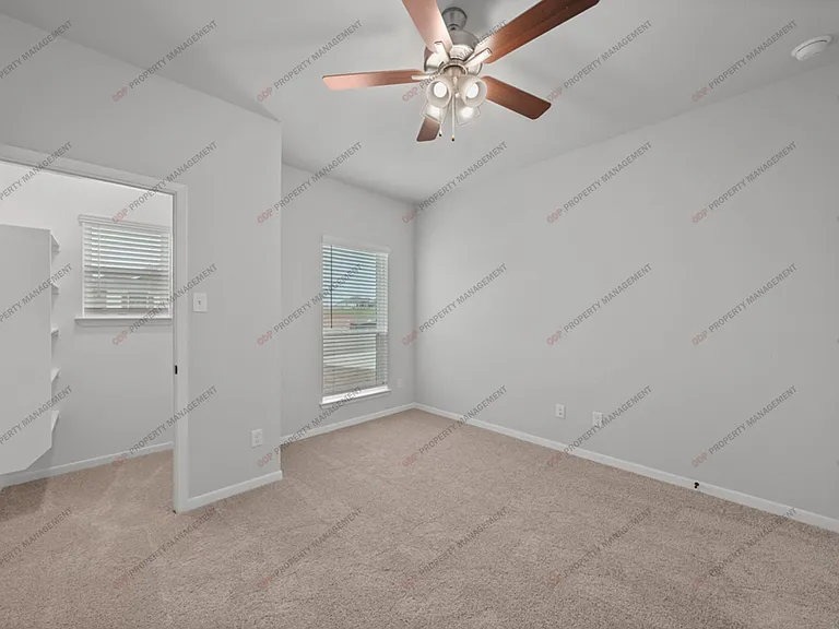 2034 Zabcikville Dr — Photo 6