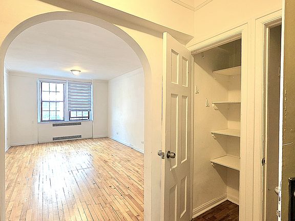 2nd image of 150 Remsen St APT 6
