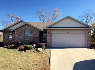 209 Timber Creek Ct, Columbus Grove, OH 45830