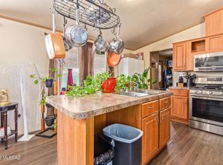 136 E Placita Estrella, Tucson, AZ 85705