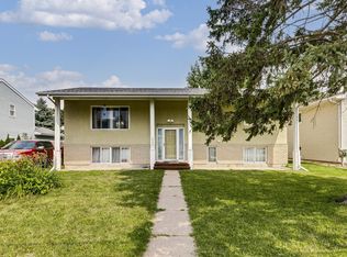 2357 17th Ave E, North Saint Paul, MN 55109