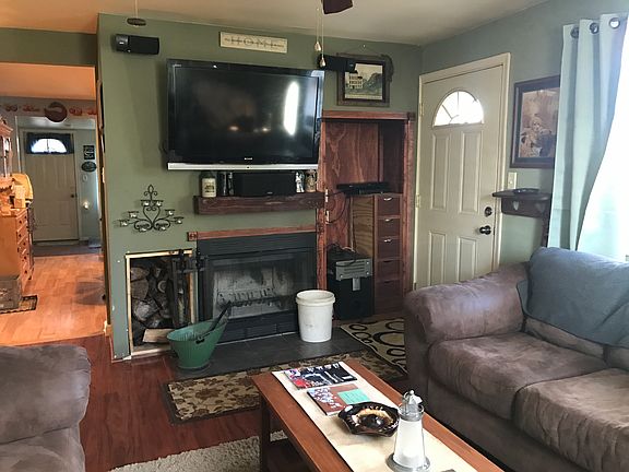 Living Rm (WoodStove)