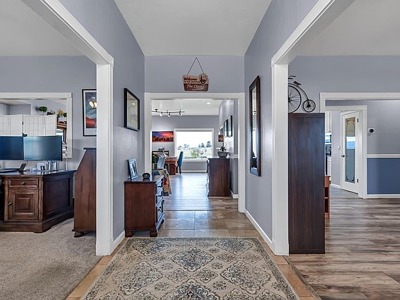 4th image of 150 Montair Dr