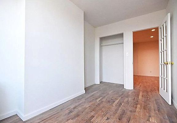 5th image of 735 Meeker Ave #C