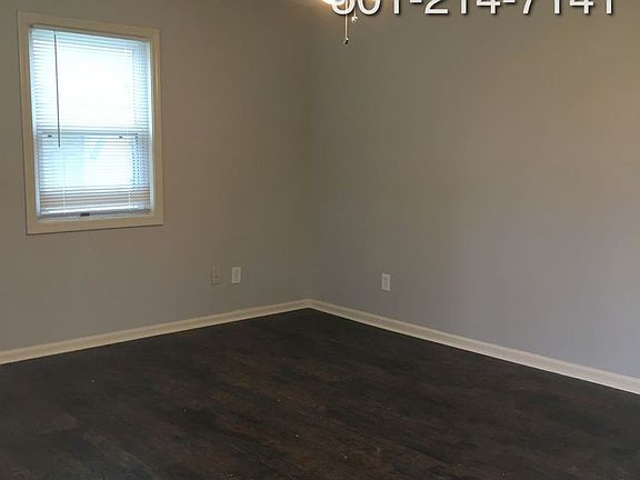 3rd image of 807 S Main