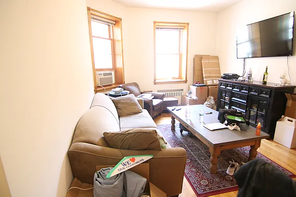 Rented by America Mecca Realty LLC | media 14