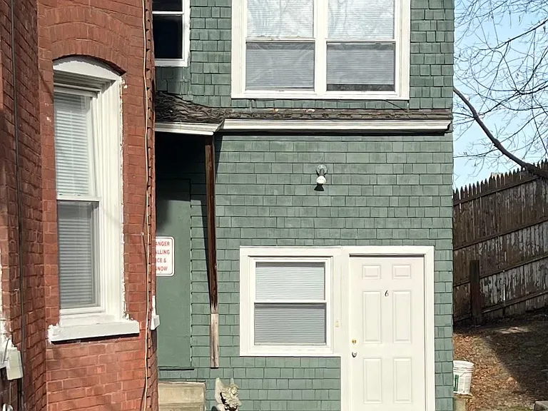 2 Floor Unit!