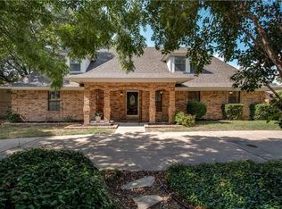 6301 Riviera Dr, North Richland Hills, TX 76180