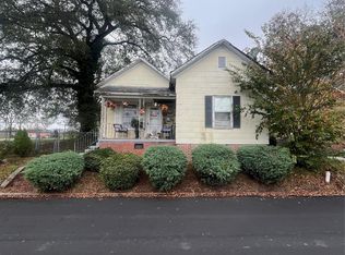 2 Elm St, Lancaster, SC 29720