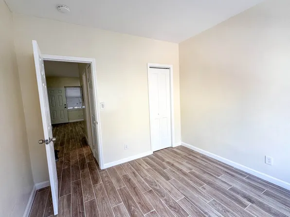 25-42 33rd Street image 13 of 17