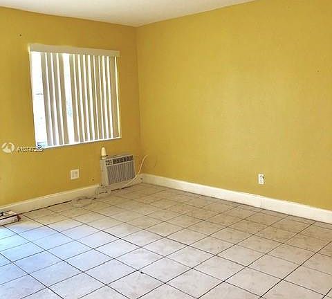 5th image of 721 NW 4th Ave APT 3