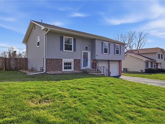 3rd image of 5403 Hazen Ave