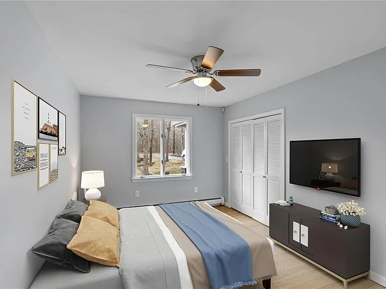 141 Congdon Dr — Photo 6