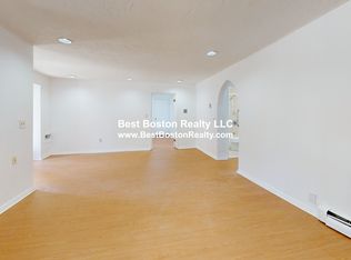 100 Fellsview Ter #101A, Stoneham, MA 02180