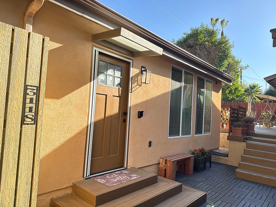 2nd image of 3120 Camino Ave