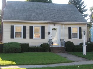 15 Wingate Rd, Hyde Park, MA 02136