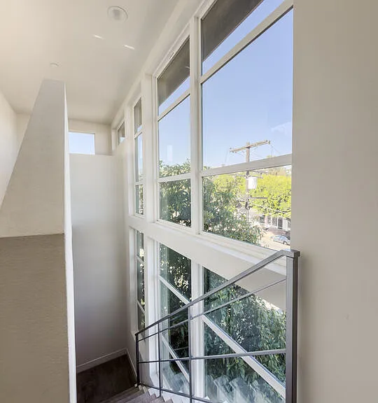 2111 N Cahuenga Blvd #2 — Photo 32