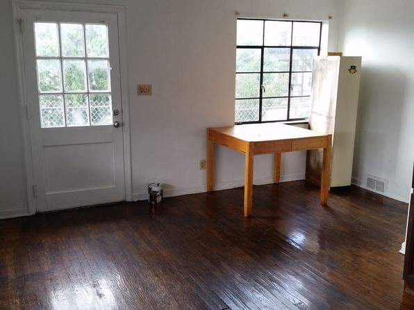 2 bedroom apartment, 802 Woodrow Wilson Pl #802B, Charleston, WV 25302