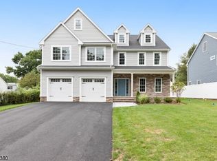 131 Russell Rd, Fanwood, NJ 07023