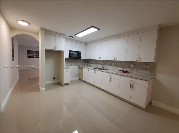 10372 NW 10th Ave #10372, Miami, FL 33150