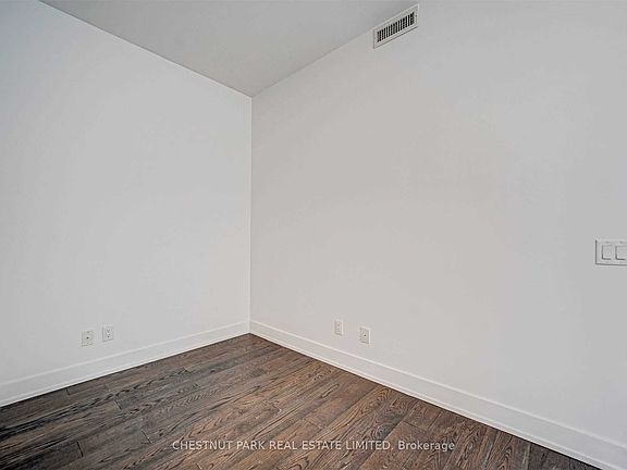 3rd image of 7 Grenville St #3609