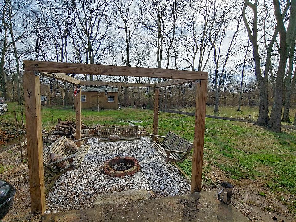 1st image of 157 Hitchcock Ave