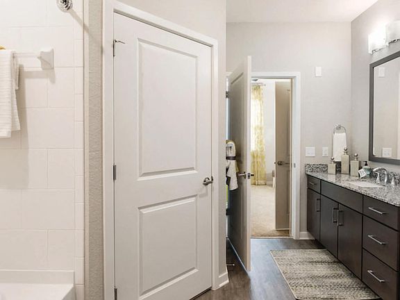 4th image of 13025 Cordelia Ln #305