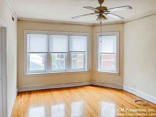 5208.2 N Leavitt St #2 Photo 1