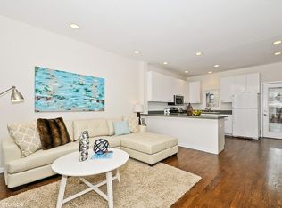 4631 N Winthrop Ave, Chicago, IL 60640