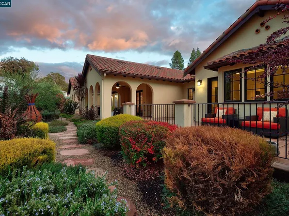 23 Eckley Ln, Walnut Creek, CA 94596