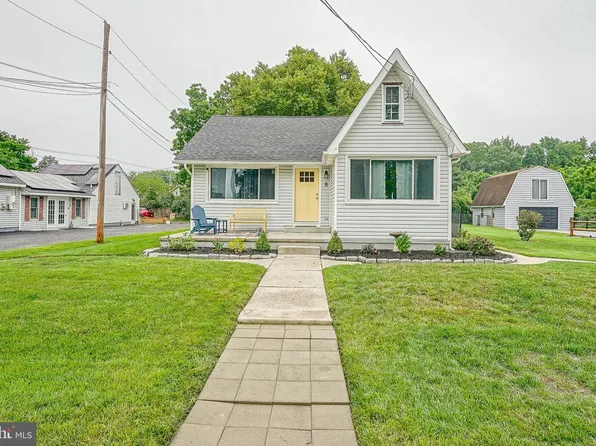 8 Churchtown Rd, Pennsville, NJ 08070