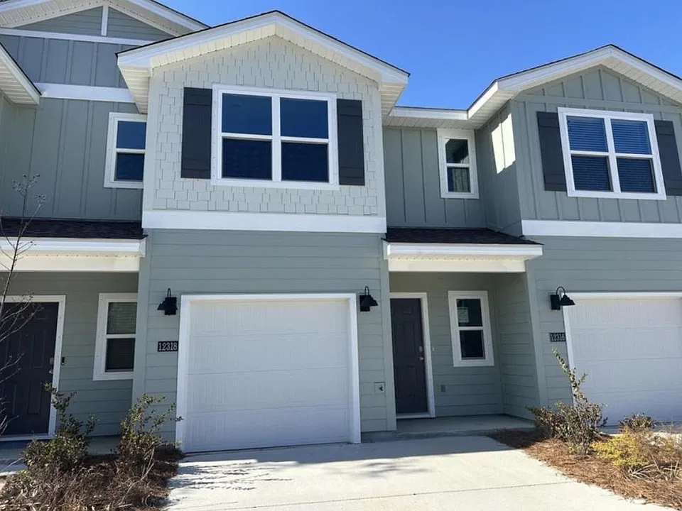 12318 Sinclaire Dr