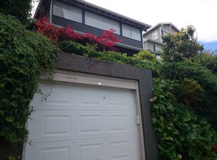 1221 E Boston St, Seattle, WA 98102
