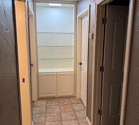 5th image of 5714 Foxcroft Dr