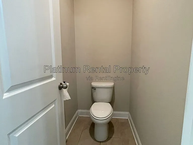 3215 Summerpoint Xing — Photo 47